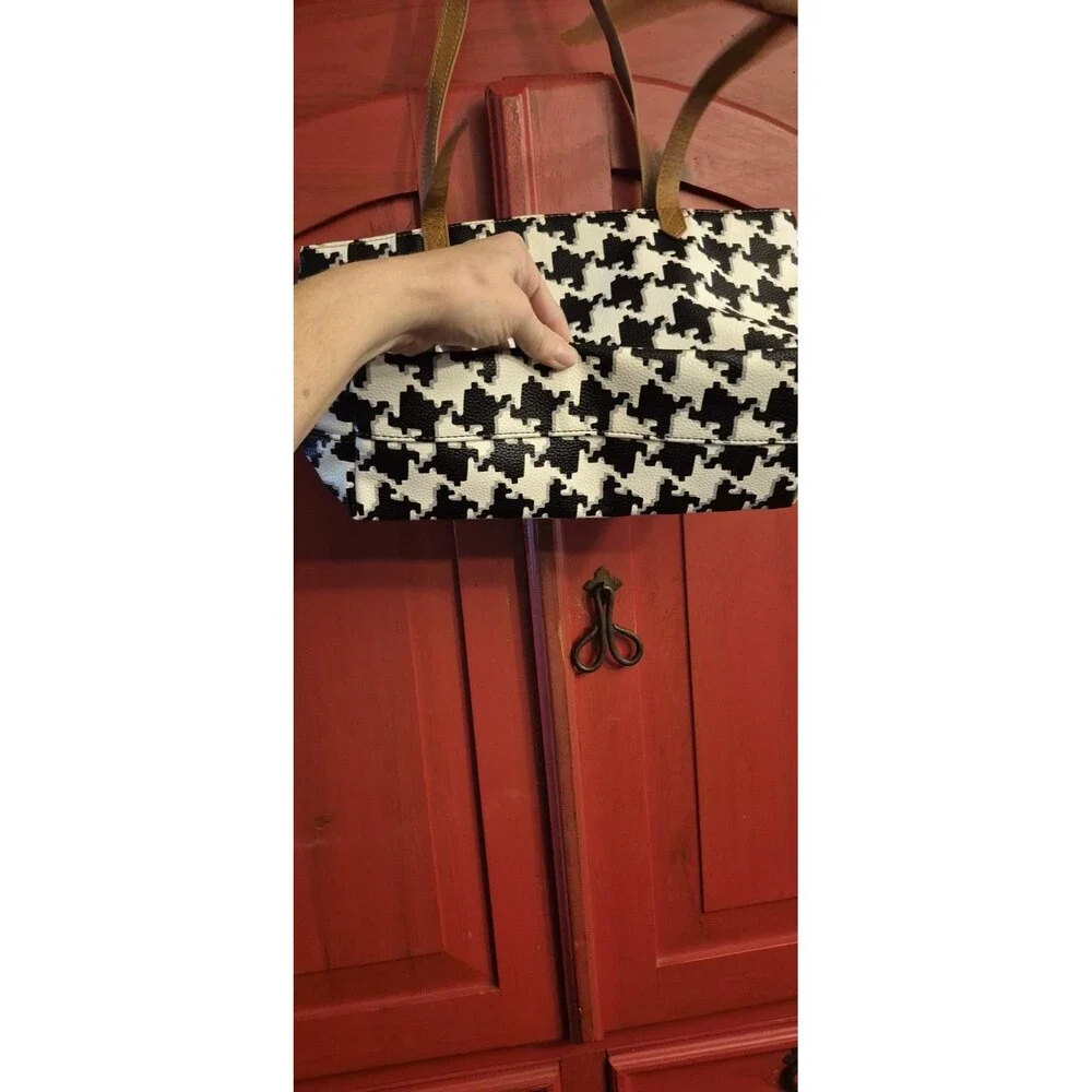 NWOT Thirty One Modern Tote Classic Houndstooth Pebble Black White Purse NEW